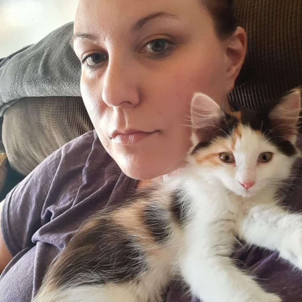 Meet your Posher, Crystal